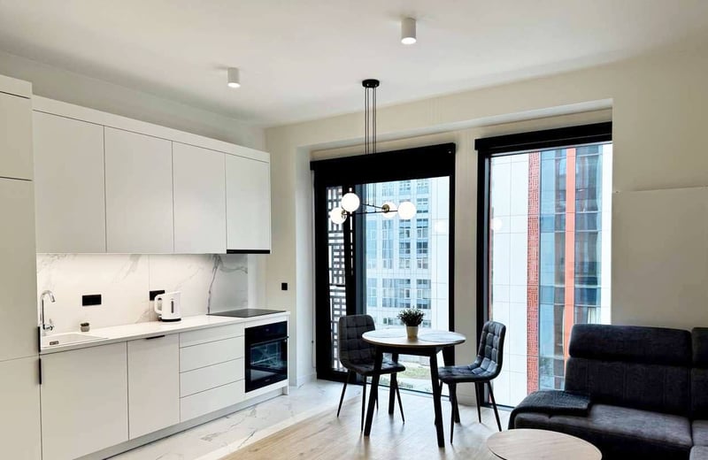 Alquiler de un elegante apartamento de 1 habitación, 32 m², Wola, Varsovia, Polonia